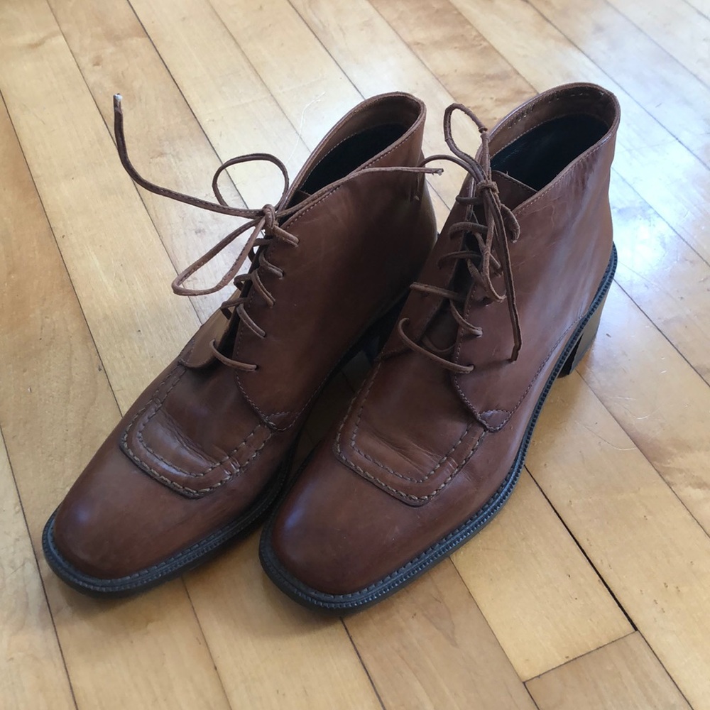 Vintage Joan Halpern Signature ankle boots